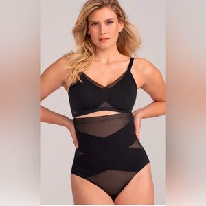 NEW NWOT Honeylove SuperPower Thong Shapewear Runway L